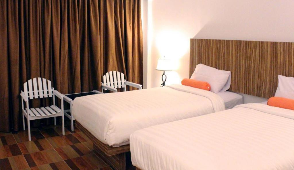 Satria Wisata Hotel Pare-Pare Exterior photo
