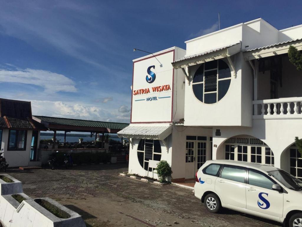 Satria Wisata Hotel Pare-Pare Exterior photo