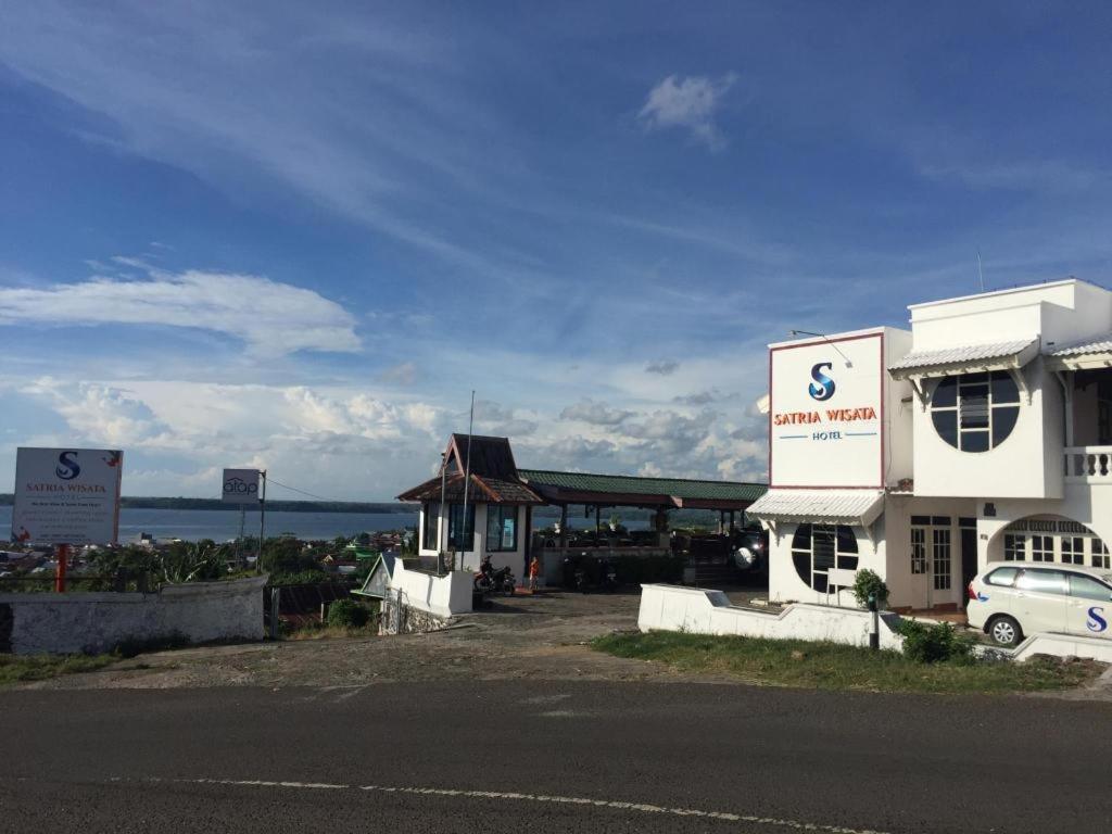 Satria Wisata Hotel Pare-Pare Exterior photo