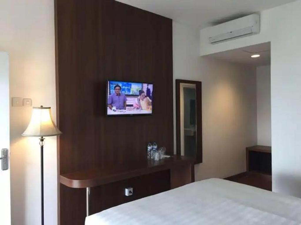 Satria Wisata Hotel Pare-Pare Exterior photo