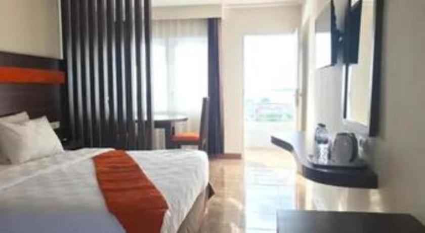 Satria Wisata Hotel Pare-Pare Exterior photo